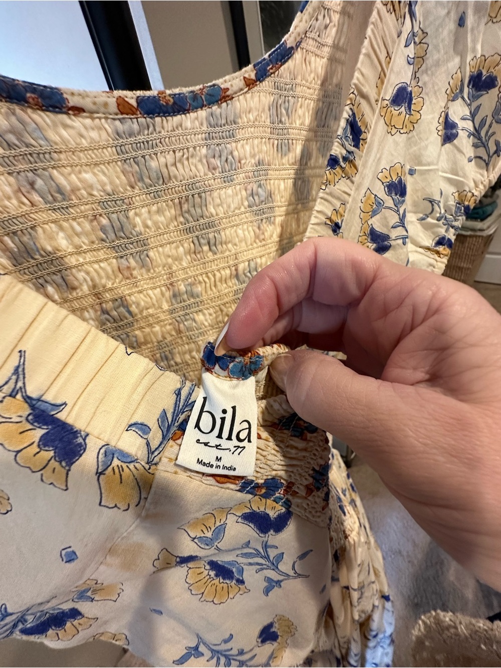 Bila Yellow Floral Smocked Midi Dress with Puff Sleeves - Picture 4 of 4